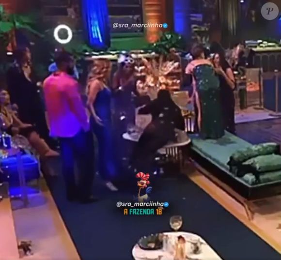 'A Fazenda 18': Mônica foi expulsa após produção do reality entender que jornalista colocou rm risco a integridade física de Mayk durante festa