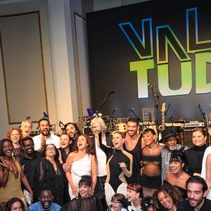 Elenco de Vale Tudo na festa da novela