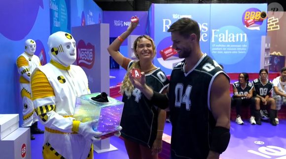 Jonas e Sarah disputaram a segunda etapa da Prova do Anjo, que era de sorte, e definiu o Anjo da semana