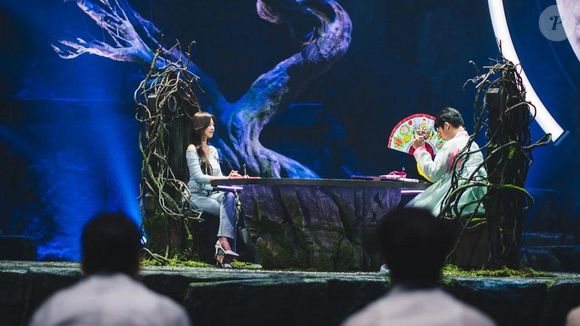 Disponível no Disney+, o sul-coreano 'Batalha dos Destinos' estreou em 2026 reunindo 49 leitores do destino, como xamãs, tarólogos, astrólogos de saju e especialistas em leitura facial