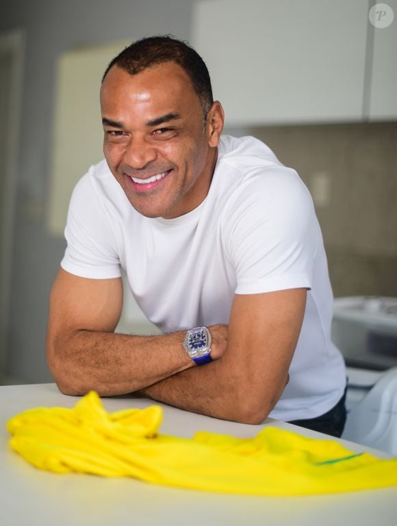 Copa do Mundo e Cafu: jogador foi o atleta que mais finais disputou (três) e o brasileiro que mais esteve em campo (20 jogos)