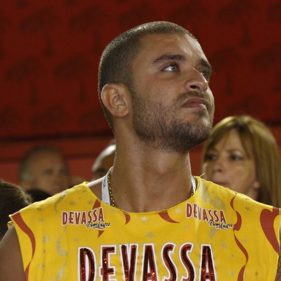 Nos camarotes da Sapucaí, Diogo Nogueira sempre esbanjava beleza