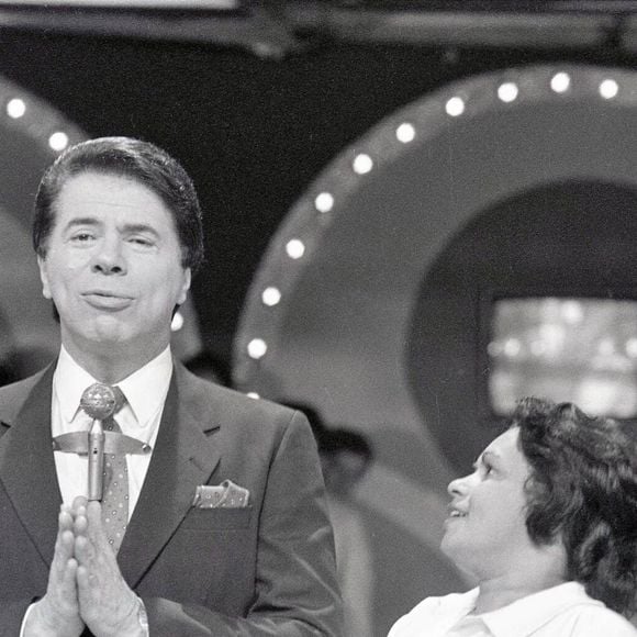 Silvio Santos ficou 17 dias internado por complicações de broncopneumonia e morreu em 17 de agosto de 2024 aos 93 anos