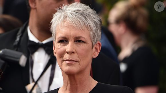 Jamie Lee Curtis confessa arrependimento de cirurgia plástica aos 25 anos por comentário em set de filme: 'Não foi uma coisa boa'