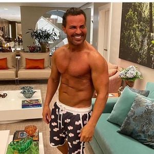 Na ocasião, Eduardo Costa estava viajando para uma cidade de MG quando seu avião caiu