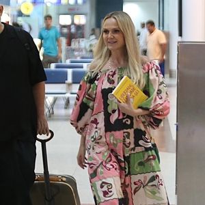 Eliana continuará apresentando especiais na Globo até 2026, quando deve ganhar um programa novo