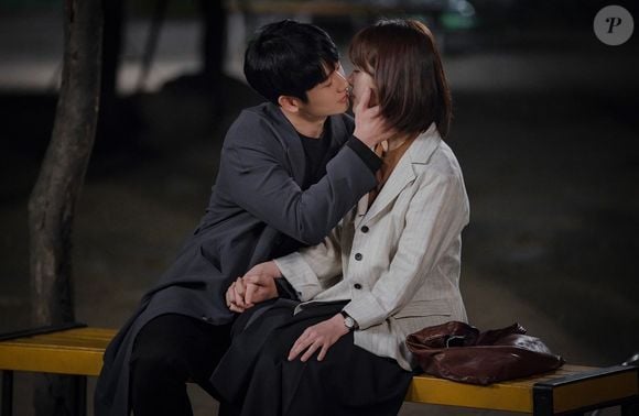 'Uma Noite de Primavera' é um romance adulto e comovente, mas que também fala sobre as dores e julgamentos da Coreia conservadora