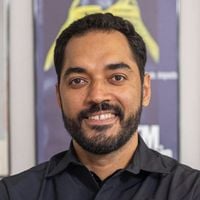 'A praia que mais morria gente': Mário Sérgio de 'Vale Tudo', Thomás Aquino passou perigo em alto-mar e fingiu mal-estar em gravação de filme