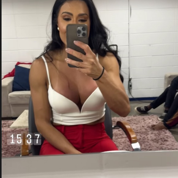 No entanto, Gracyanne confessou estar viciada em Coca-Cola zero açúcar, costume que adquiriu no 'BBB 25'