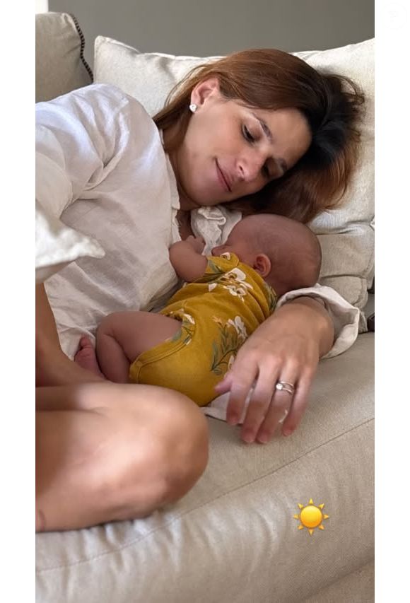 A ginasta olímpica brasileira Jade Barbosa, 34, deu à luz sua primeira filha, Eva, fruto do casamento com o músico Leandro Fontanesi, em 18 de novembro de 2025