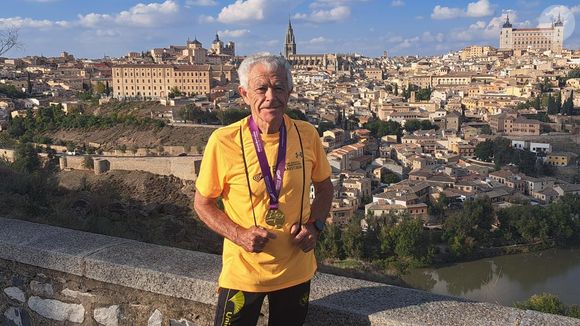 Conhecido como o "O Queniano de Toledo", Juan López, de 82 anos, é dono de uma força e de uma vitalidade invejáveis