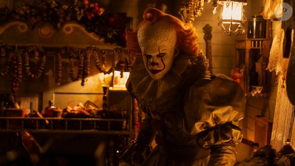 Elenco de 'It: Bem-Vindos a Derry' vai sofrer alterações, mas Bill Skarsgård está confirmado novamente como Pennywise