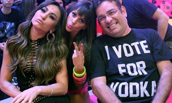 Sabrina Sato anunciou pelo Facebook que deixou o programa 'Pânico', na Band