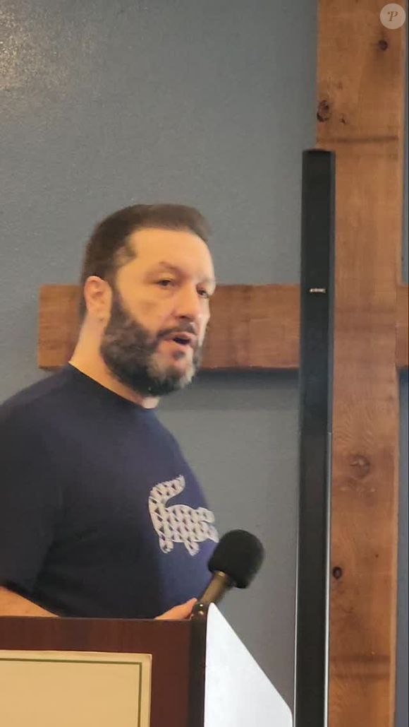 Apóstolo André Fabiano sugeriu que Simone Mendes ‘cante para Jesus’