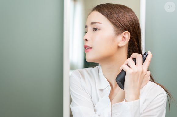 Custando cerca de R$ 20, os Água de Banho Muriel Acqua Essence Natureza e Muriel Acqua Essence Floral têm sido redescobertos por consumidores que buscam opções baratinhas, refrescantes e com assinatura olfativa que vai muito além do preço.