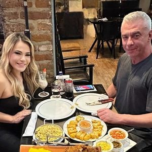 Alexandre Correa e Flavinha Cheirosa fizeram uma publicidade para uma sorveteria. Foi nessa publicação que surgiu o comentário polêmico da internauta