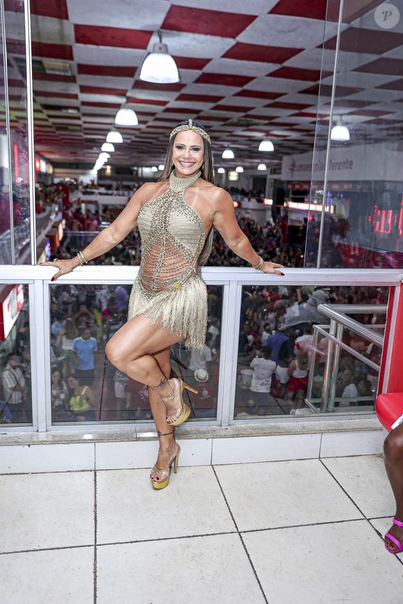 Viviane Araujo é ‘uma das rainhas que está há mais tempo e ela é maravilhosa’, disse Gracyanne Barbosa