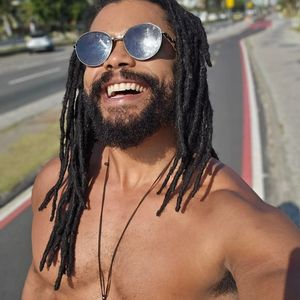 É verdade que Diogo Almeida, do 'BBB 25', já foi apontado como namorado de Cissa Guimarães? Veja!