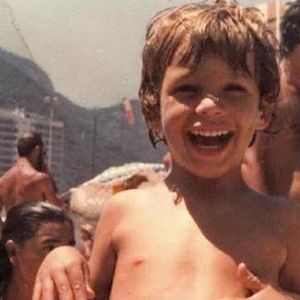 Cauã Reymond nasceu em 1980.