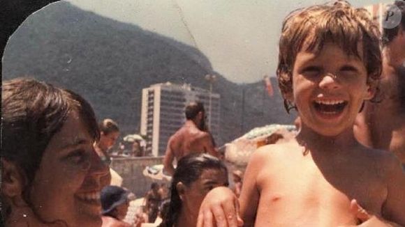 Cauã Reymond nasceu em 1980.