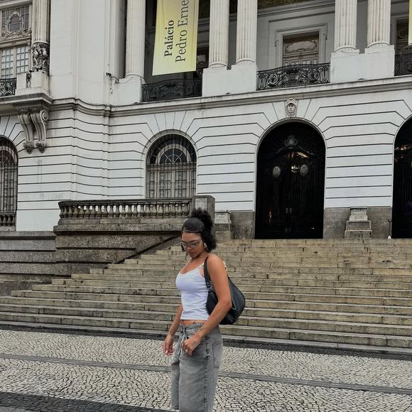 Filha atriz de Simony, Aysha Benelli negou cirurgia e dieta para emagrecer cerca de 40kg