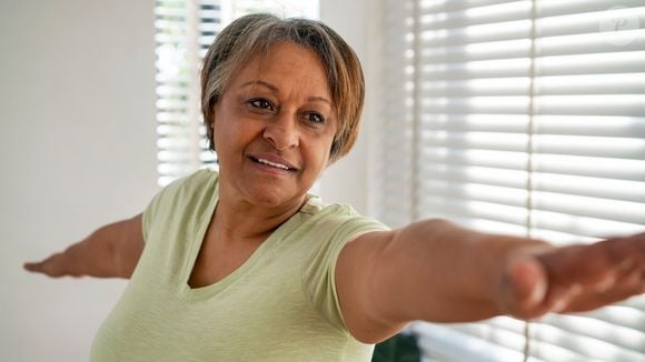 A Organização Mundial da Saúde elaborou um teste rápido, que pode ser feito em casa e serve como uma primeira avaliação de como está sua força e massa muscular