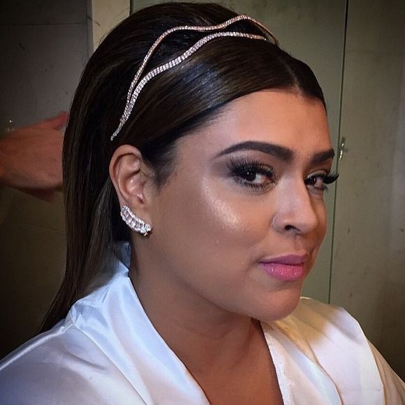 Um detalhe no vestido de noiva de Preta Gil hoje ganha contornos quase premonitórios