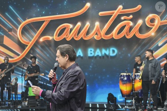 Faustão está internado por conta de uma infecção na perna, segundo o colunista Erlan Bastos, do portal Em OFF