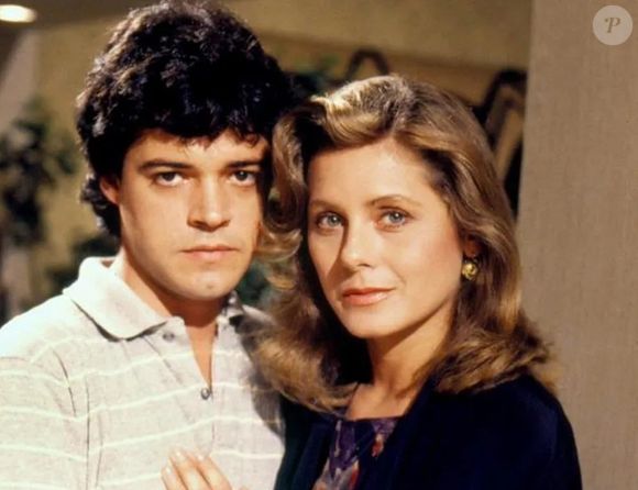 Beijo na boca de mãe e filho na novela 'Mandala' só foi liberado após cinco dias de espera e por mudança na sinopse: Jocasta e Édipo desconheciam tal relação