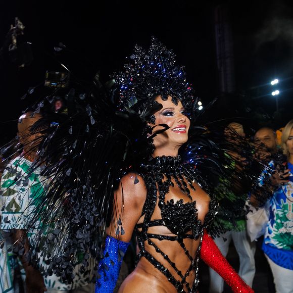 Carnaval 2025: Viviane Araujo esbanjou simpatia na concentração