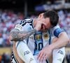 Lionel Messi chorou após marcar na estreia da Argentina na Copa do Mundo de 2026 e afirmou que a emoção estava relacionada à família