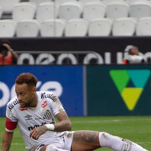 Neymar pode ficar fora da Copa