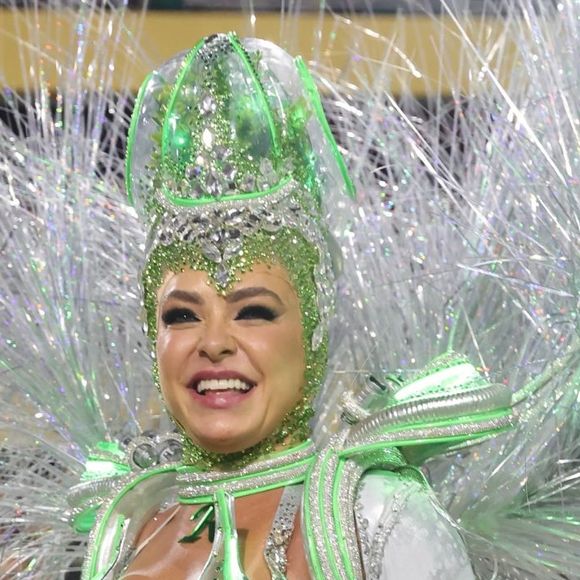 Rainha de Bateria da Mocidade, Fabíola de Andrade revela o que fará com o marido preso após desfile no Carnaval: 'Saindo daqui, vou...'