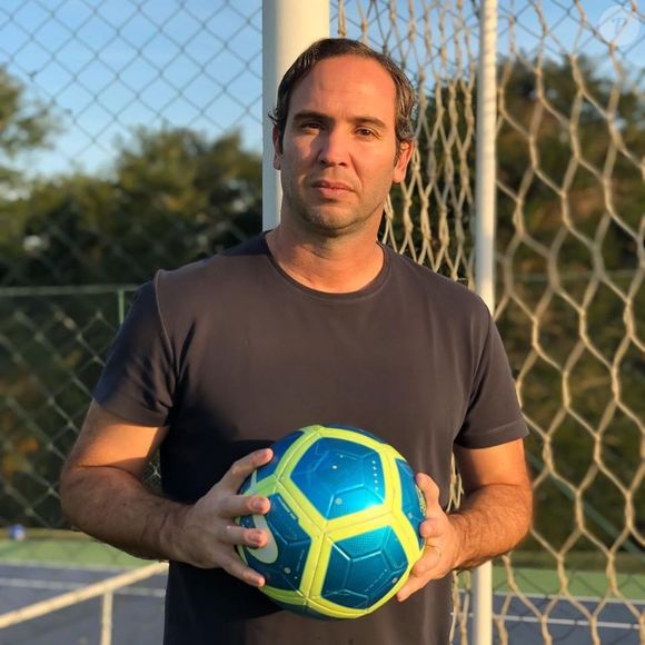Caio Ribeiro foi diagnosticado com Linfoma de Hodgkin, tipo de câncer que se origina no sistema linfático, e venceu a doença