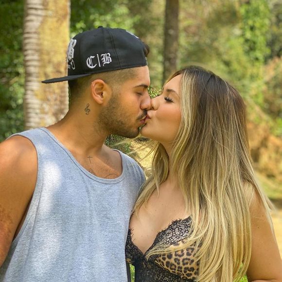 Zé Felipe utilizou seu jatinho para conhecer Virgínia Fonseca um mês depois - e o resto é história