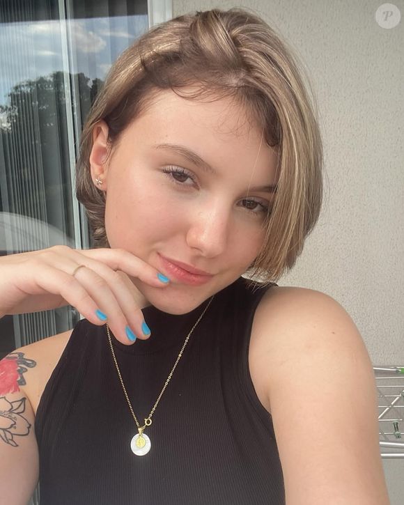 Com câncer, Isabel Veloso revelou na web que agora apresenta tumores nos dois pulmões