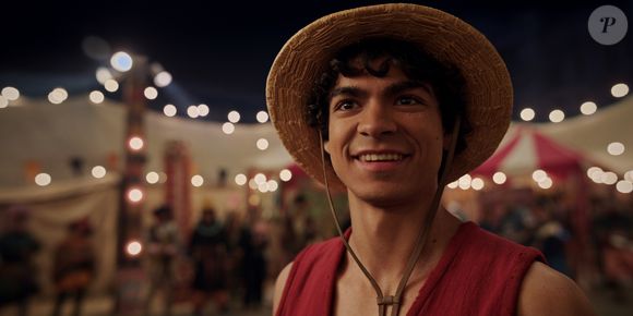 Iñaki Godoy interpreta Monkey D. Luffy em 'One Piece'. O personagem é um jovem pirata que sonha em encontrar o tesouro lendário e se tornar o Rei dos Piratas