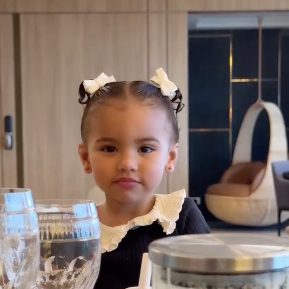 Bruna Biancardi mostrou um diálogo com Mavie onde perguntava o que a filha iria comprar no shopping