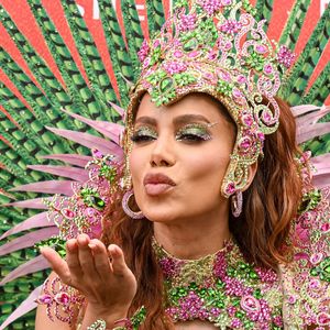 O Carnaval do Rio de Janeiro 2025 promete muita festa, alegria e, claro, blocos de rua imperdíveis!