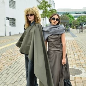 O duo Anavitória apostou em dois looks completamente diferentes, mas ambos estilosos à sua maneira