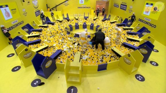 Henri Castelli foi socorrido às pressas pela produção e a cena causou choque e pânico nos outros participantes