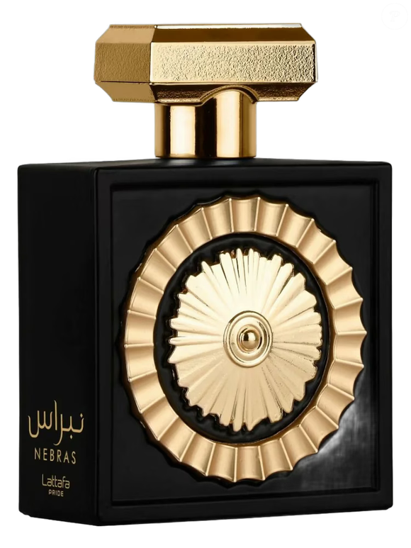 O importado Nebras, da Lattafa, aposta na combinação de notas orientais e amadeiradas com baunilha cremosa e âmbar. A marca apresenta o perfume unissex como uma opção sofisticada para quem aprecia aromas quentes, elegantes e marcantes no dia a dia