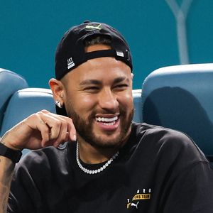 Neymar não citou nomes, mas contou que o encontro com Renato Aragão aconteceu enquanto ele jantava com Bruna Marquezine