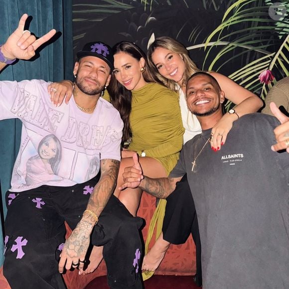 Cris Guedes é casado com Bi Coimbra, que se tornou uma grande amiga de Bruna Biancardi, esposa de Neymar