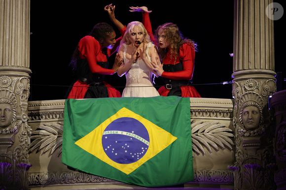Lady Gaga não bateu os números de Madonna na audiência da TV