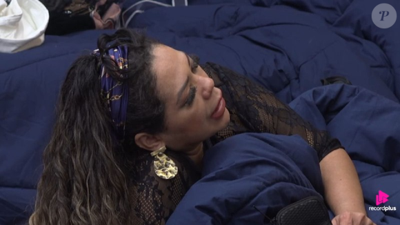 Darlin Ferrattry revelou a Jottapê medo de estar sendo malvista pelo público de ‘A Fazenda 18’