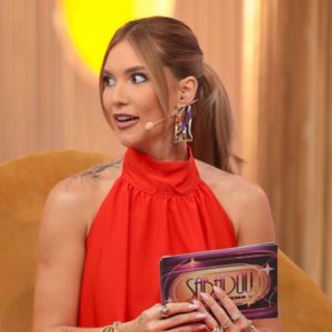 Eita! Foto de Virginia faz a apresentadora do SBT viver perrengue em viagem na China: 'Uns 600 homens'; entenda o que aconteceu!