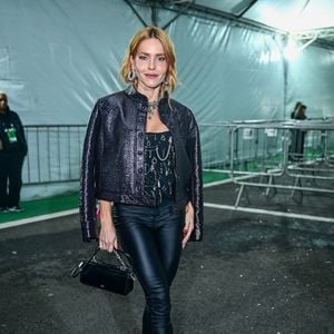 Monique Alfradique foi mais uma famosa a vestir all black no The Town