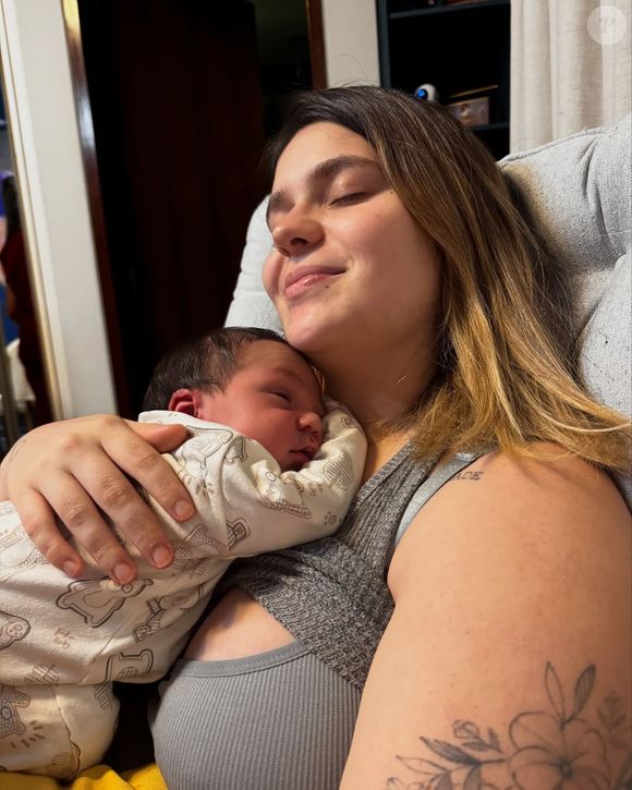 Viih Tube deu à luz a Ravi recentemente