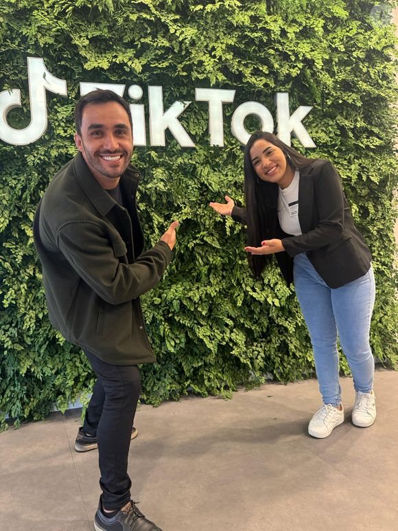 Como Moisés Leal atua no TikTok?
